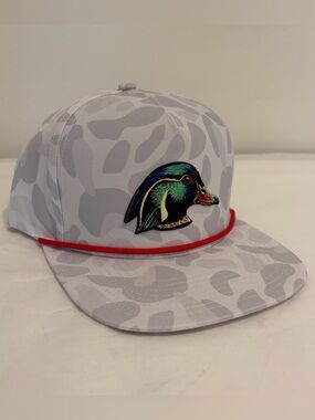 Southern string wood Duck Embroidered SnapBack Hat